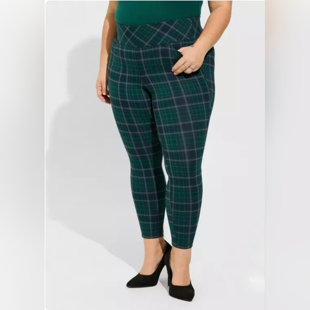 Torrid Plus Sz 6T Green Plaid Ponte Skinny Pants High Rise Pixie Pocket